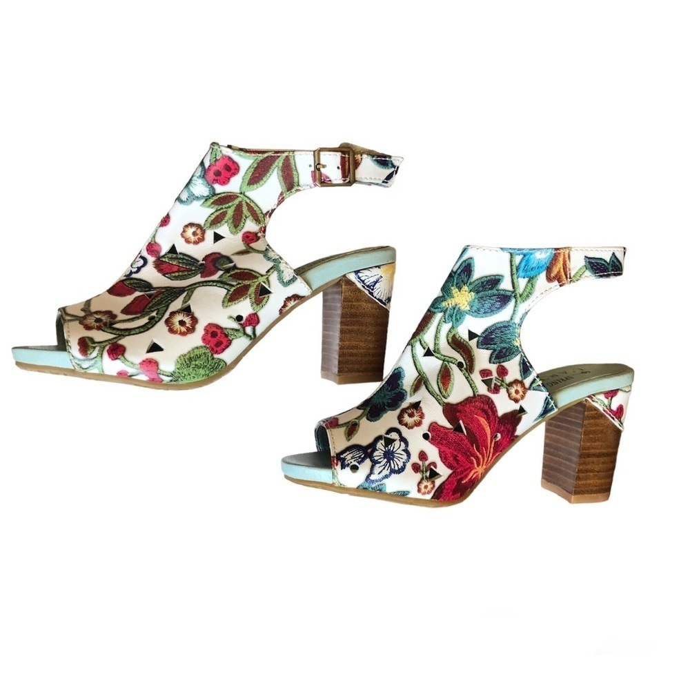 Spring Step Floral Multi-Color Slingback Sandals - Picture 4 of 16
